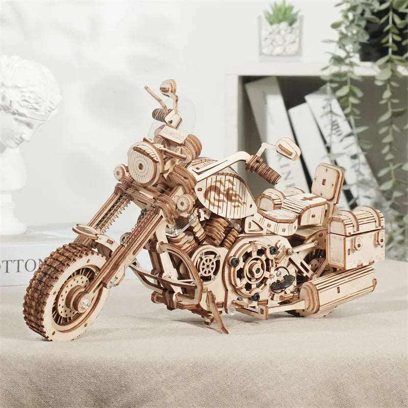 MOTO MODELE CRUISER - CULTURE MAQUETTE - EXPERT MAQUETTE BOIS et METAL - DIY - ROBOTIME