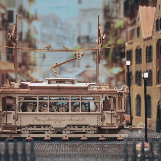 LE TRAM -  CULTURE MAQUETTE - EXPERT MAQUETTE BOIS et METAL - DIY - ROBOTIME