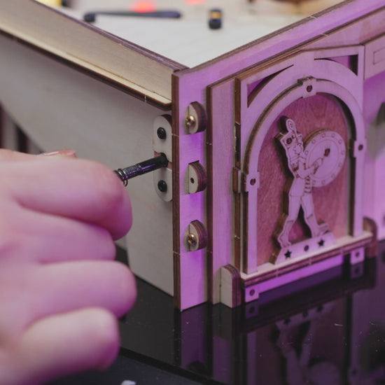 FLIPPER FONCTIONNEL - PINBALL --  CULTURE MAQUETTE - EXPERT MAQUETTE BOIS et METAL - DIY - ROBOTIME